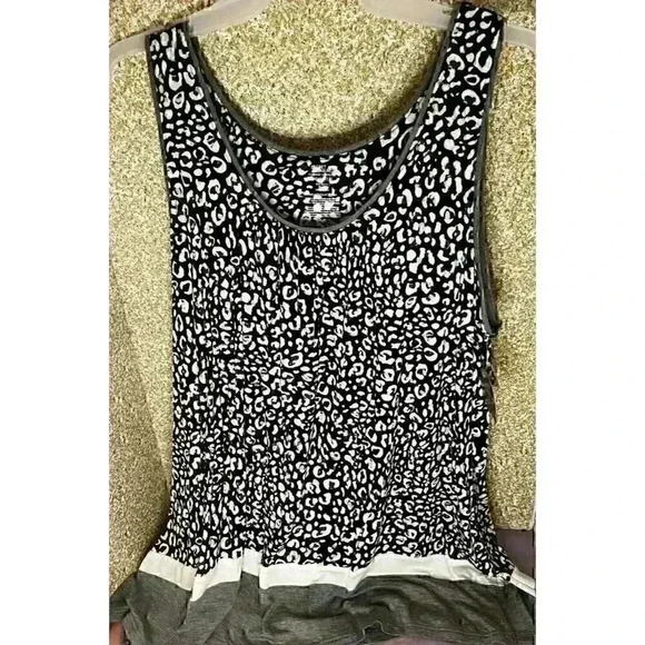 Women’s Animal Print Pajama Tank Top L12/14 Lightweight Summer Chic NWT - Picture 4 of 5